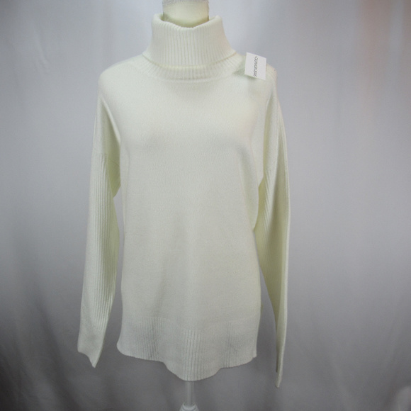 Calvin Klein Jeans Sweaters - Calvin Klein Ivory Turtleneck Pull On Sweater NWT